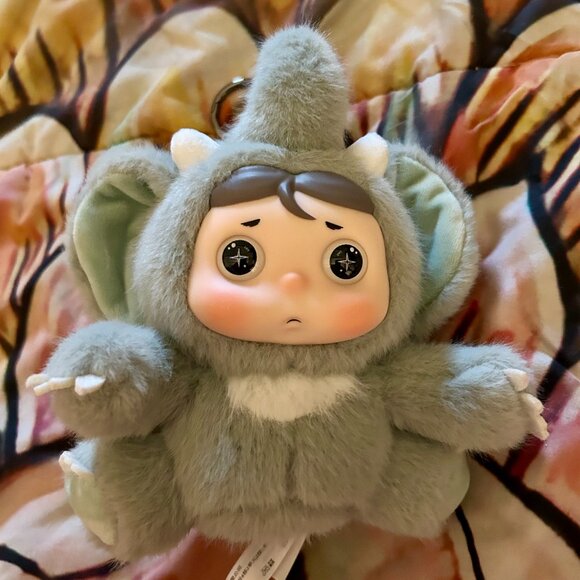 SOLD!  DAZEY Forgotten Zootopia Elephant Buried Its Memory - Picture 9 of 10